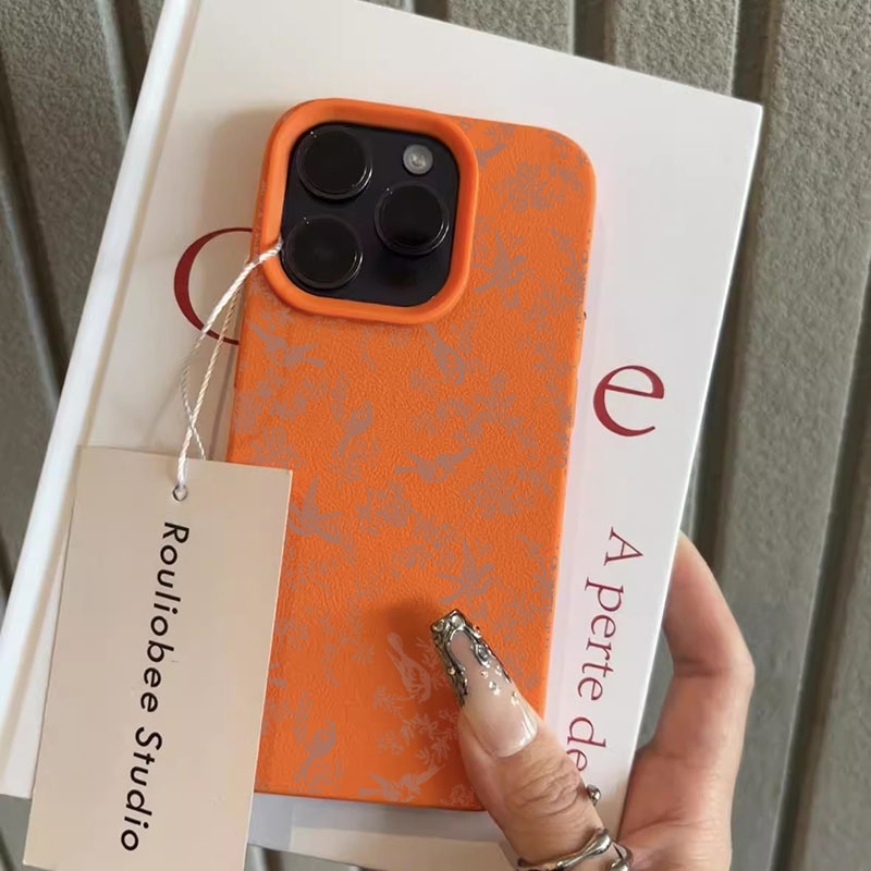 핑크색 작은 꽃 리치 패턴 실리콘 폰 케이스 (아이폰  - Apple Iphone 15 리뷰 및 가격